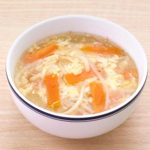 「もやしとにんじんの中華卵スープ」のレシピ動画