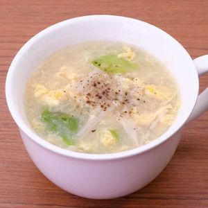 レタスとえのきの中華卵スープ