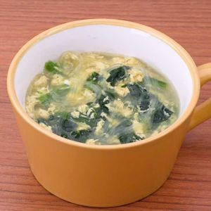 「ほうれん草の春雨たまごスープ」のレシピ動画