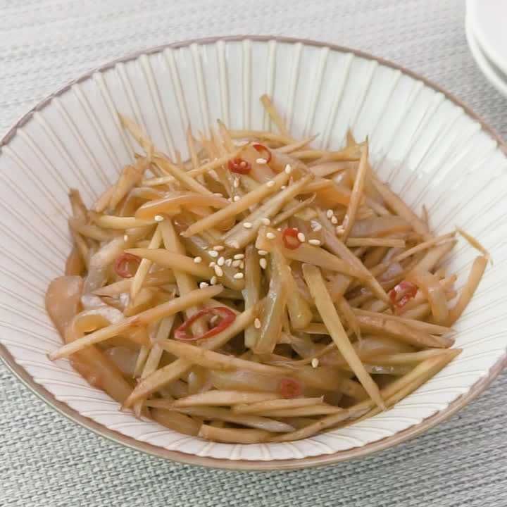 ごぼうとこんにゃくのきんぴら