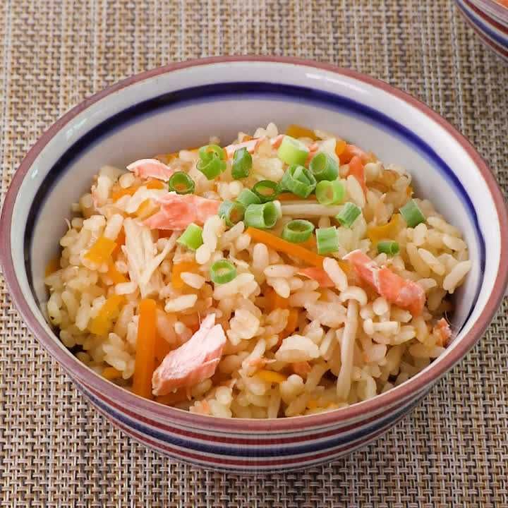 鮭とえのきの焼肉風炊き込みごはん
