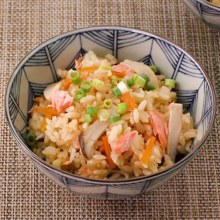 鮭とエリンギの焼肉風炊き込みごはん