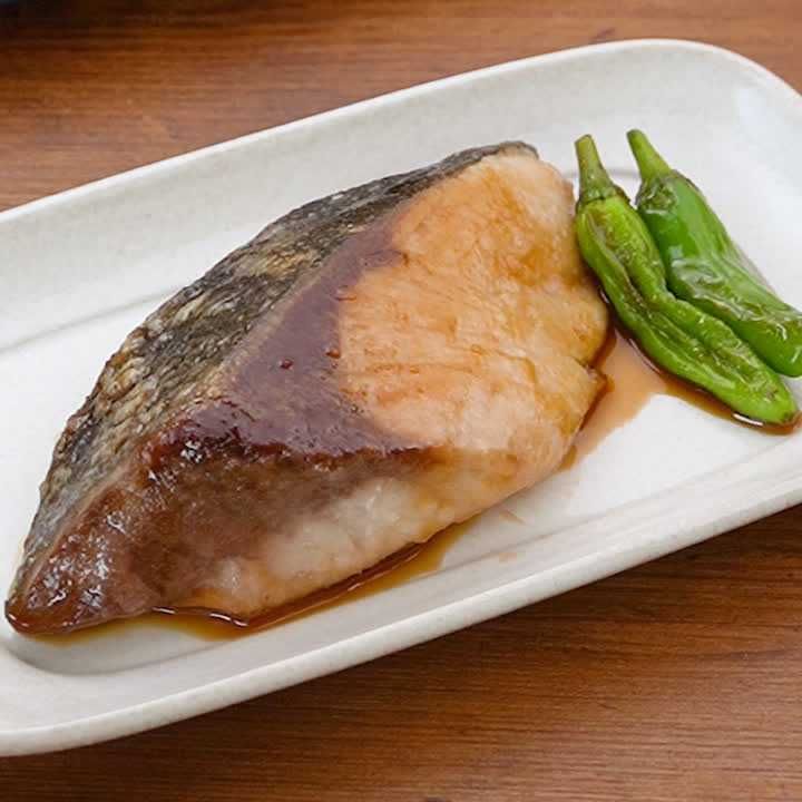 ごはんが進むおいしさ ふっくらブリの照り焼きのレシピ動画 作り方 Delish Kitchen