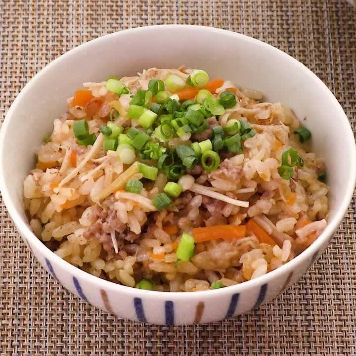 豚ひき肉とえのきの甘辛炊き込みご飯