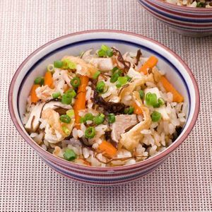 「もずくとエリンギの炊き込みご飯」のレシピ動画