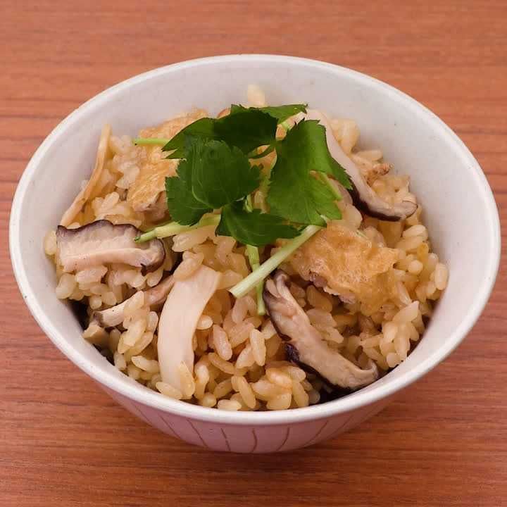 きのこと油揚げの炊き込みご飯