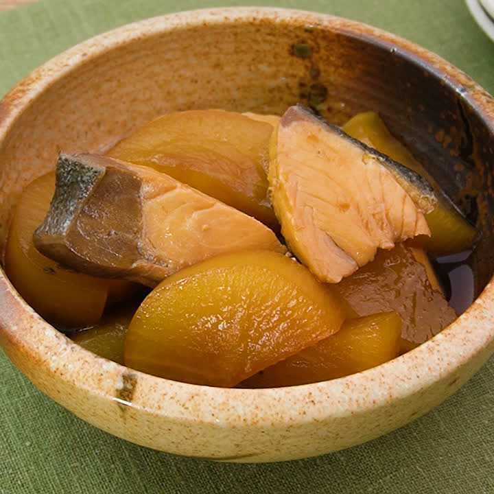 すき焼きのたれでぶり大根