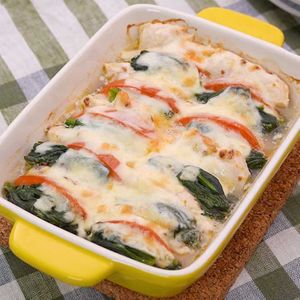 鶏肉とほうれん草の重ねチーズ焼き