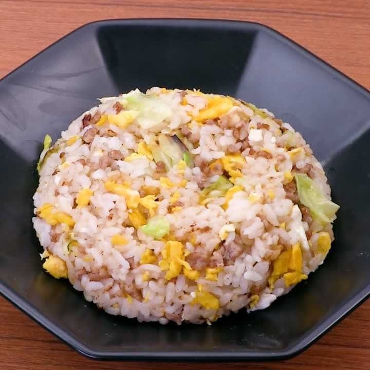 キャベツ入りチャーハン