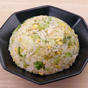 とろ りおいしい レタスとトマトのチーズ丼のレシピ動画 作り方 Delish Kitchen とろ りおいしい レタスとトマトのチーズ丼のレシピ動画 作り方 Delish Kitchen