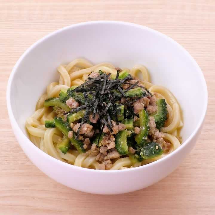 ひき肉とゴーヤーのうどん