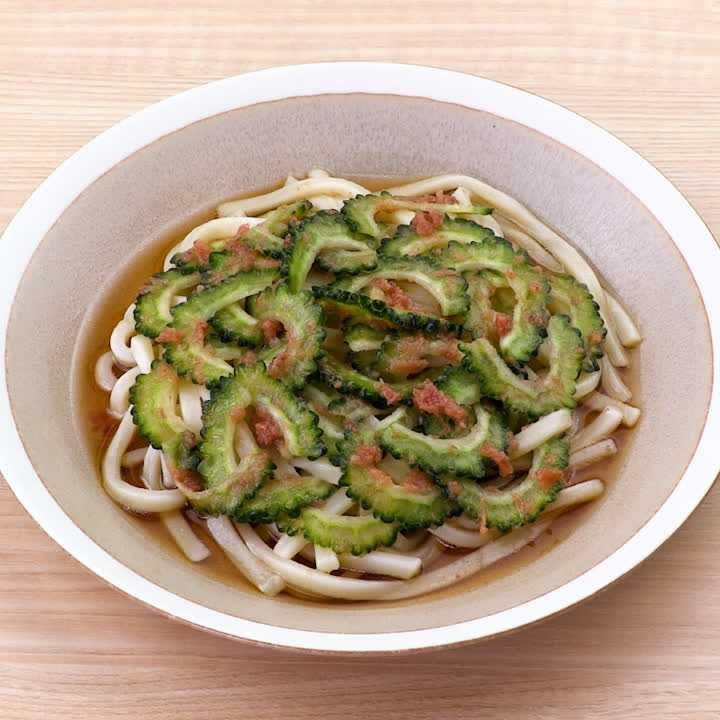 ゴーヤーと梅干しの冷やしうどん
