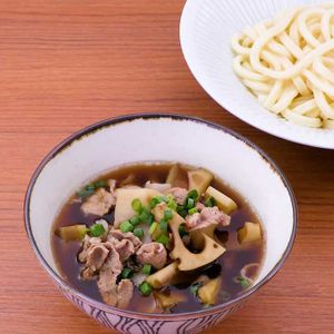 「豚肉とれんこんのつけうどん」のレシピ動画