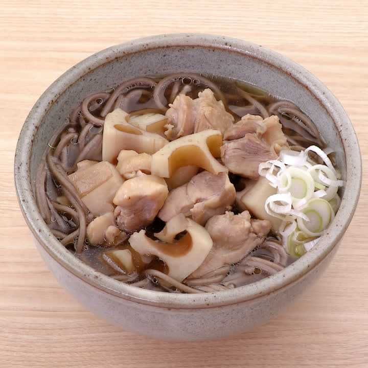 鶏肉とれんこんの蕎麦