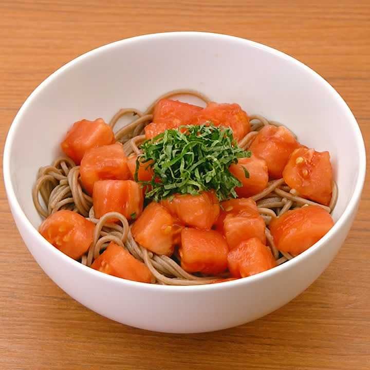 トマトと大葉の冷製そば