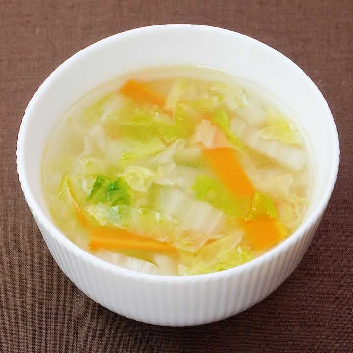 にんじんと白菜のスープ