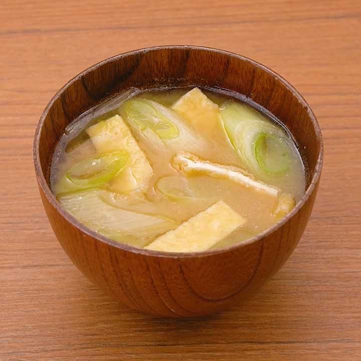 とろとろねぎとお揚げのみそ汁