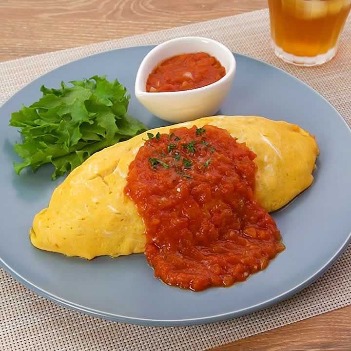 ソーセージのトマトオムライス