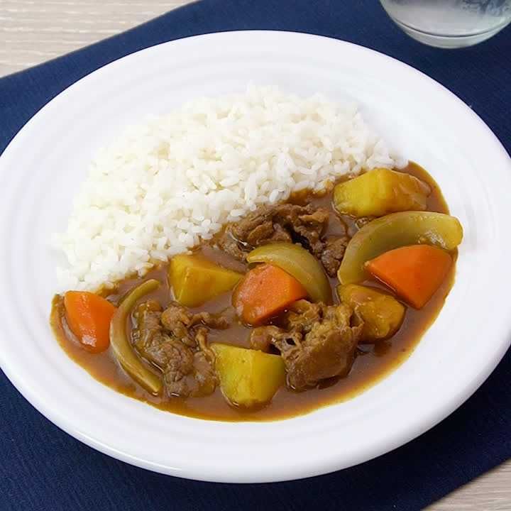 牛肩ロース肉のビーフカレー