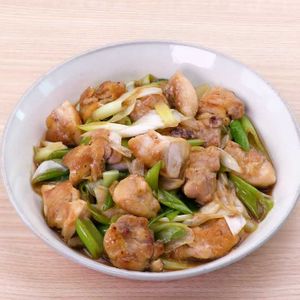 鶏肉とネギの甘酢炒め