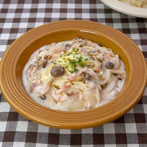 「クリームシチューのスープパスタ」のレシピ動画