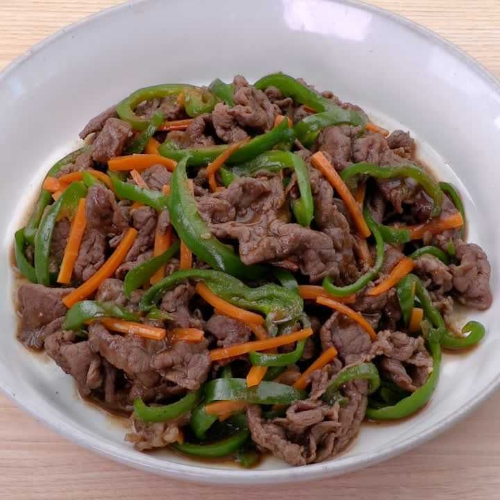 牛肉とピーマンの韓国風炒め