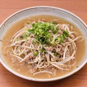 「豚もやしの生姜炒め」のレシピ動画