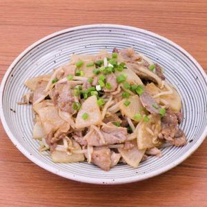 「豚こまと大根の味噌炒め」のレシピ動画