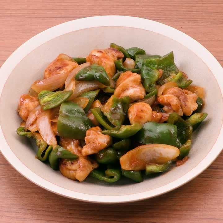 鶏もも肉とピーマンのケチャップ炒め