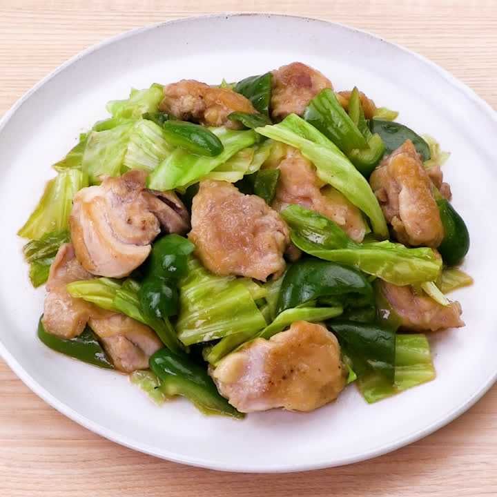 鶏もも肉とキャベツのポン酢炒め