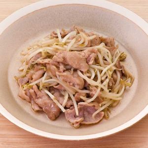 豚肉ともやしのオイスター炒め