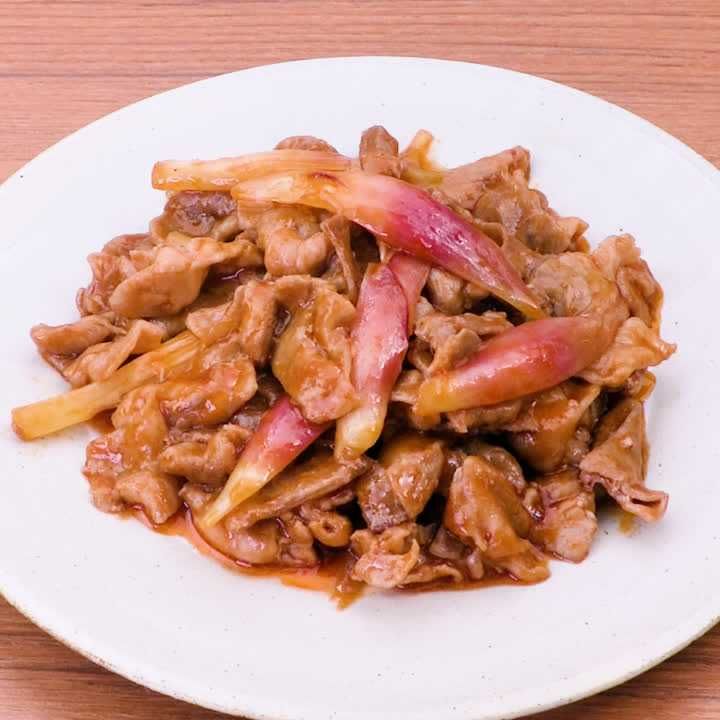 豚肉とみょうがのケチャップ炒め