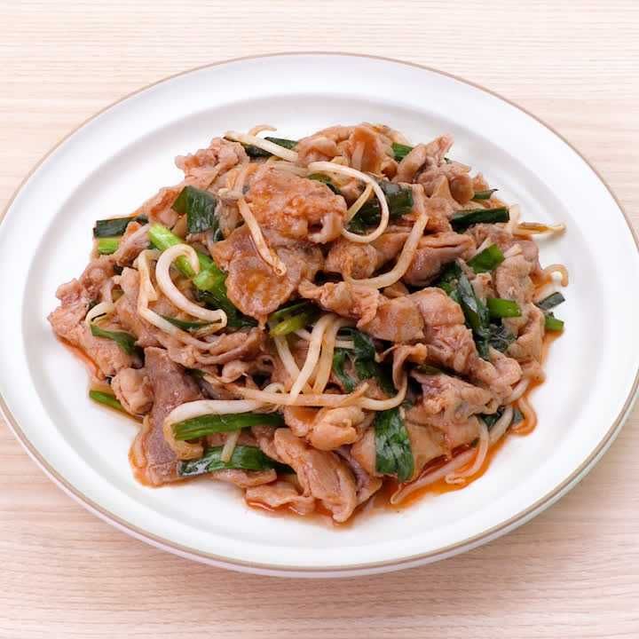 豚こまとにらのケチャップ炒め