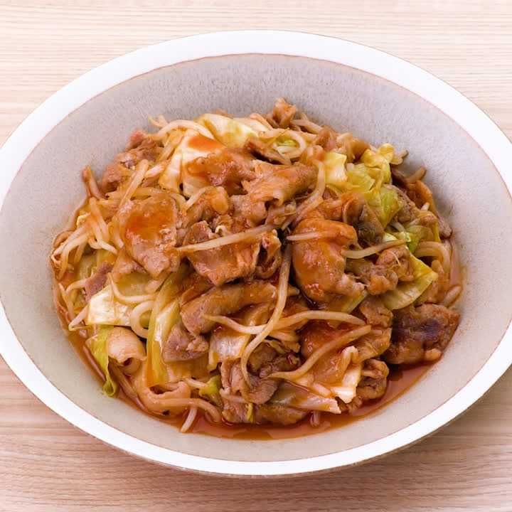 豚こまとキャベツのケチャップ炒め