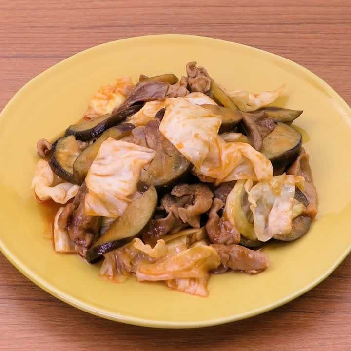 豚肉とキャベツとなすのケチャップ炒め