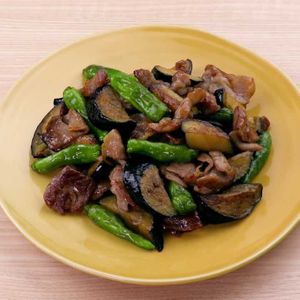 豚肉となすとししとうの甘辛炒め
