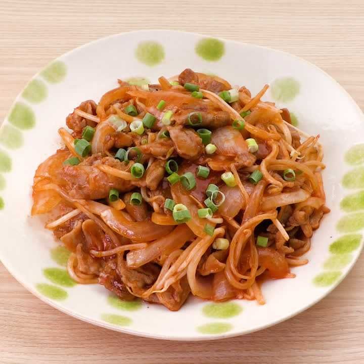 豚もやしと玉ねぎのケチャップ炒め