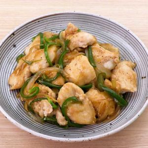 鶏むね肉とピーマンのオイスター炒め
