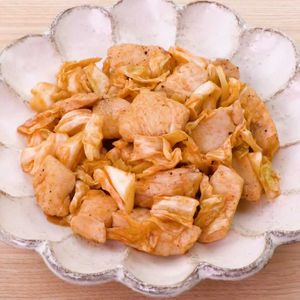 「キャベツと鶏むねのケチャップ炒め」のレシピ動画