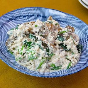 「ほうれん草と焼きまいたけの白和え」のレシピ動画