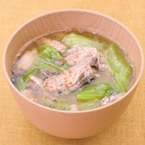 キャベツと鯖缶の味噌汁