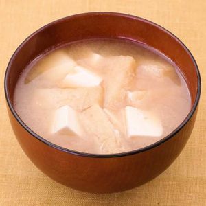 「豆腐と油揚げの味噌汁」のレシピ動画
