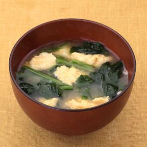 「ほうれん草と卵の味噌汁」のレシピ動画