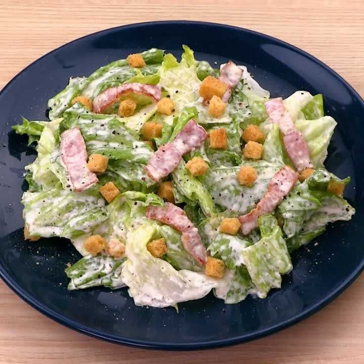 レタスのシーザーサラダ