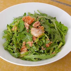 「春菊とツナの韓国風サラダ」のレシピ動画