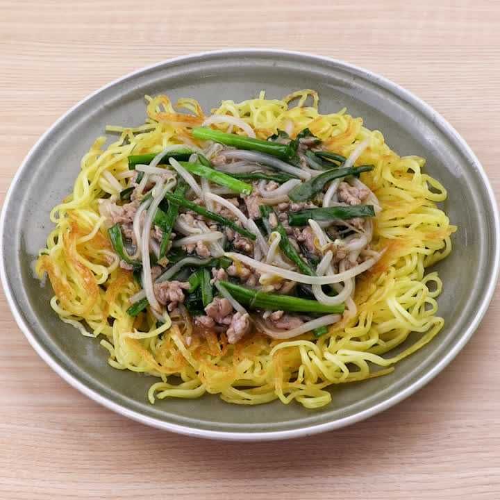 豚肉ともやしのあんかけ焼きそば