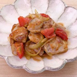 「鶏肉とトマトの味噌炒め」のレシピ動画