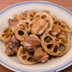 「鶏肉とレンコンの甘辛照り炒め」のレシピ動画