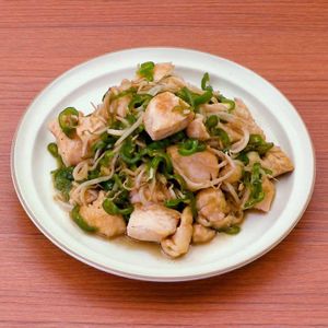 鶏むね肉ともやしの甘辛炒め