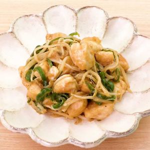 「鶏むね肉ともやしの味噌炒め」のレシピ動画